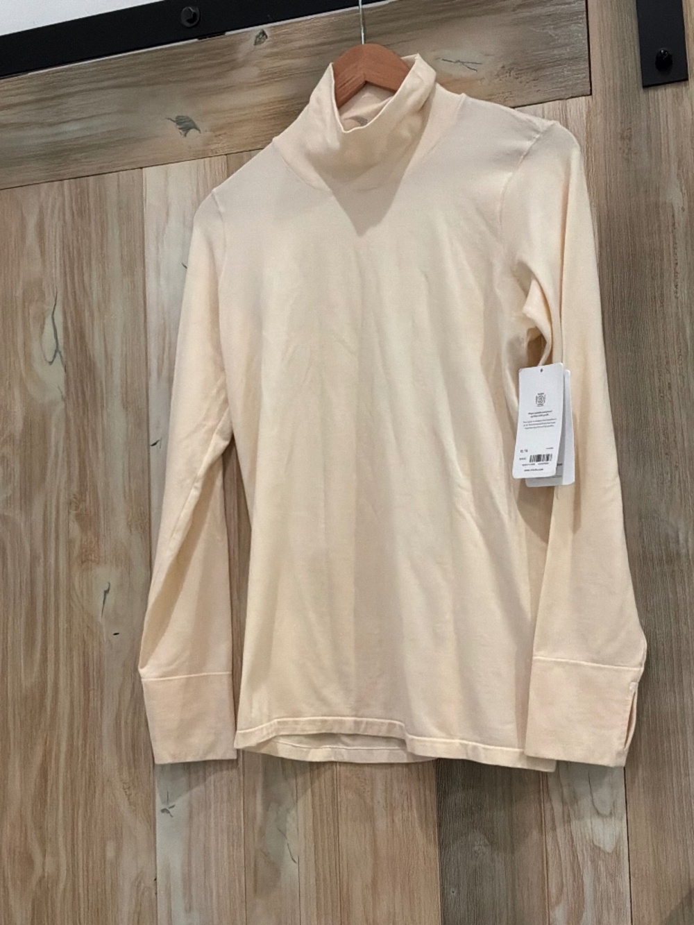 NWT Athena Ivory Turtleneck XL